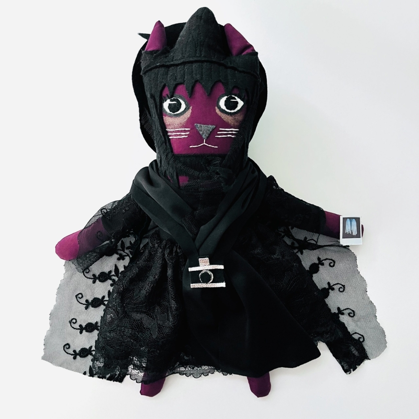 Lydipaw - Lydia Beetlejuice Cat Doll