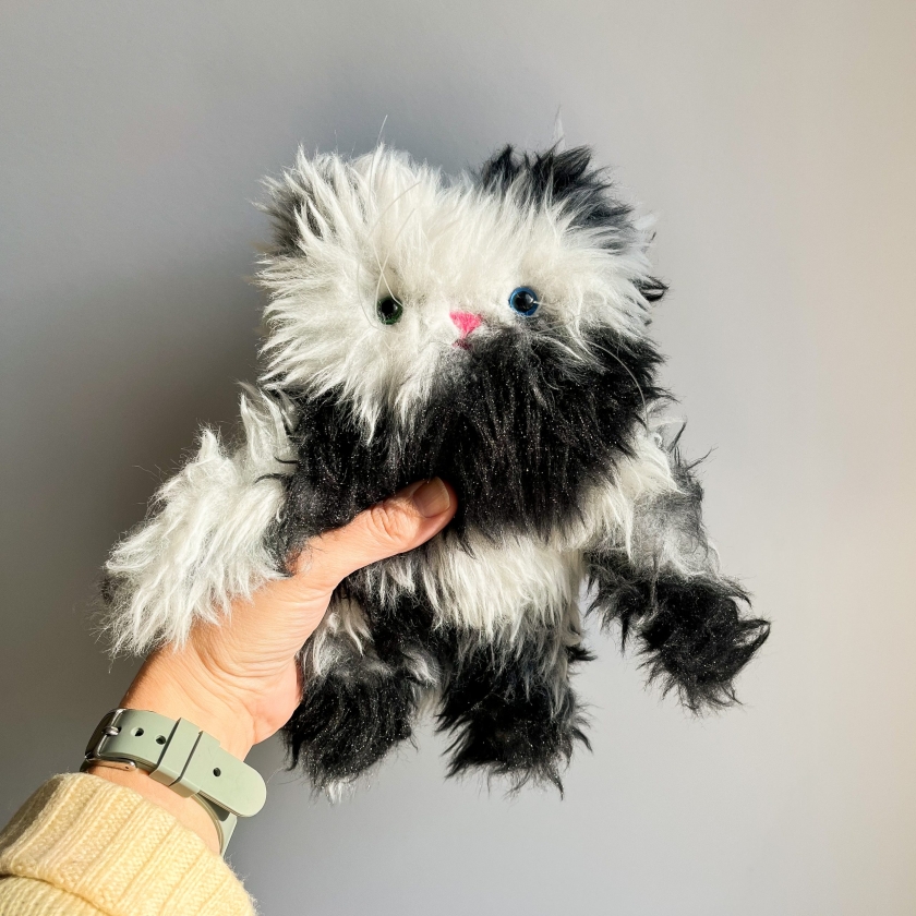 Sergio - Upstanding Mini Chonk Cat Doll