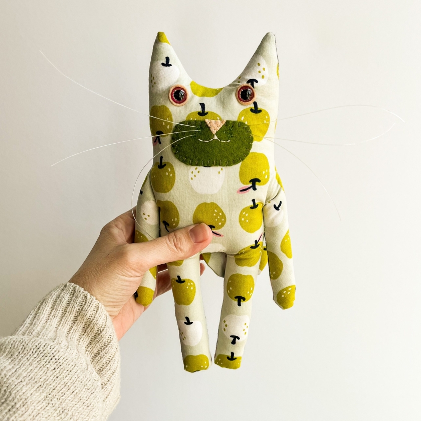 Mr. Whiskers B. Applejacks III - Upstanding Mini Chonk Cream Apple Cotton Cat Doll