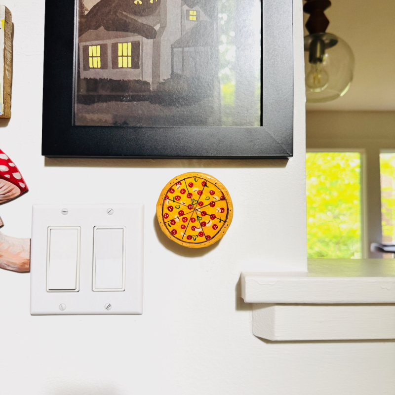 Mini Pizzas - Paper Mache Wall Hanging - Image 5