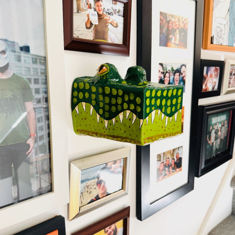 Sharpie the Gator - Paper Mache Wall Hanging - Image 11