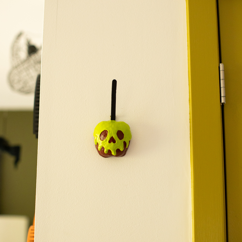 Poison Candy Apple - Clay Snow White Poison Apple Wall Hanging - Image 6